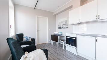 Apartment, 1 Bedroom, Kitchen, Ocean View | Living area