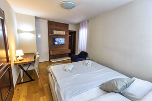 Desk, iron/ironing board, free WiFi - Luxury Old Town (Budva)