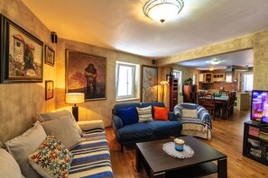 Flat-screen TV, pay movies - Luxury Old Town (Budva)