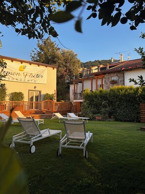Garden - Lemon Factor Sorrento (Sorrento)