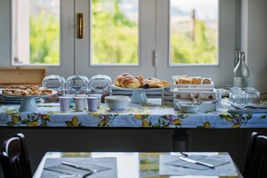 Gratis lokale morgenmadsretter hver dag