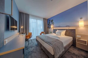 Standard Room, 1 Queen Bed | Premium bedding, in-room safe, laptop workspace, blackout curtains - Best Western Hotel Wiesbaden (Wiesbaden)
