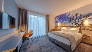 Comfort-værelse - 1 kingsize-seng (Larger Room) | Premium-sengetøj, pengeskab på værelset