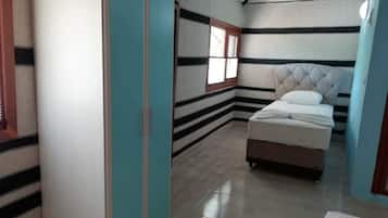 Premium bedding, iron/ironing board (on request), bed sheets