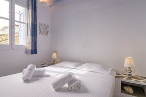 House, 2 Bedrooms (Livadi 4) | Iron/ironing board, free WiFi, bed sheets - Serifos Houses Livadi (Serifos)