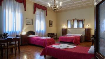 Quadruple Room, Private Bathroom | Rollaway beds, free WiFi