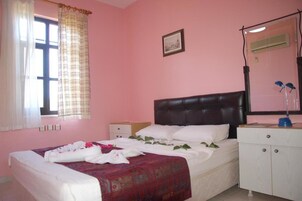 Minibar, caja de seguridad en la habitación y wifi gratis