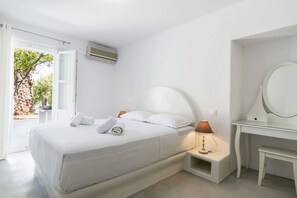 Iron/ironing board, free WiFi, bed sheets - Serifos Houses Livadakia (Serifos)