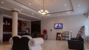 Lobby lounge - Princess Luxury Hotels (Ilorin)