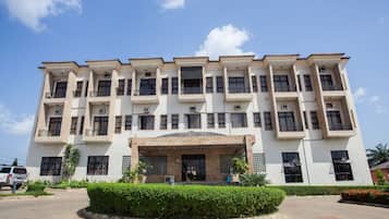 Fachada de la propiedad