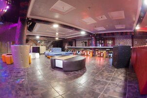 Bar (en el alojamiento)