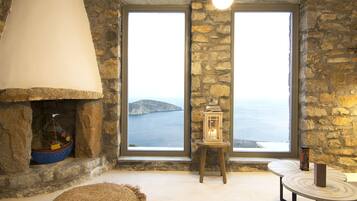 House, 2 Bedrooms (Residence of Kalo Ampeli 2) | Ruang tamu