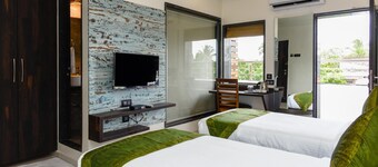 Treebo Malhaar Regency