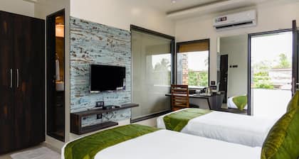 Treebo Malhaar Regency