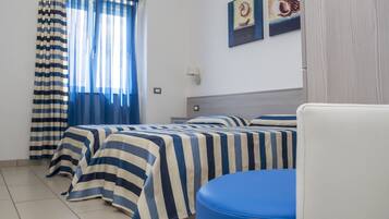 Couette en duvet d'oie, coffres-forts dans les chambres, bureau