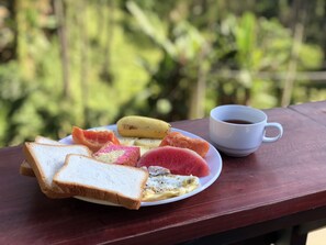 客房內保險箱、免費無線上網