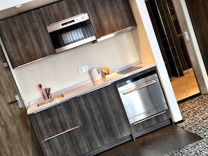 Standard Room | In-room safe, desk, soundproofing, iron/ironing board - Apart Food and Drinks (Zwolle)