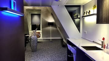 In-room safe, desk, soundproofing, iron/ironing board