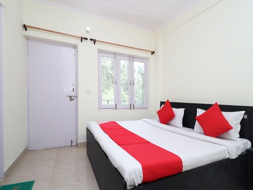 OYO 14130 Home 2Bhk Comfy Shyamkhet