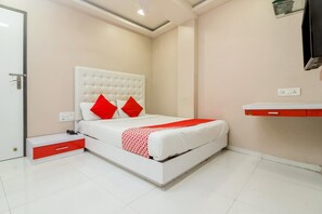 Double or Twin Room | Free WiFi, bed sheets