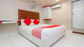 Double or Twin Room | Free WiFi, bed sheets