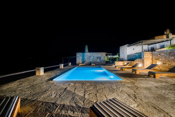 เอลีทวิลล่า | ลานระเบียง/นอกชาน