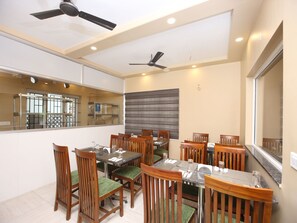 Dining - OYO 13302 Hotel Ashvattha (Chennai)