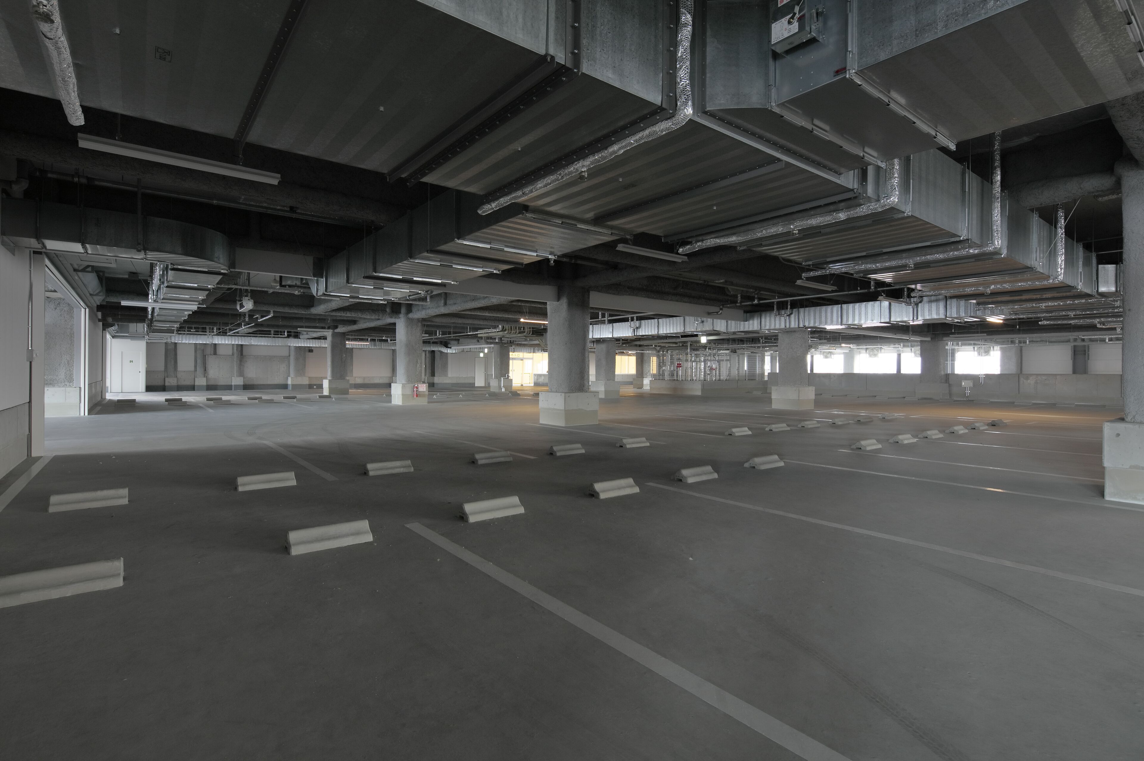 self-parking (surcharge) 1000 per night