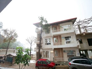 Exterior - OYO 13433 Home Kasauli View 2BHK Dharampur (Kasauli)