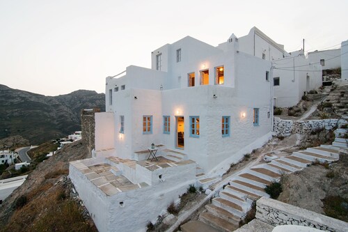 Serifos Houses Hora