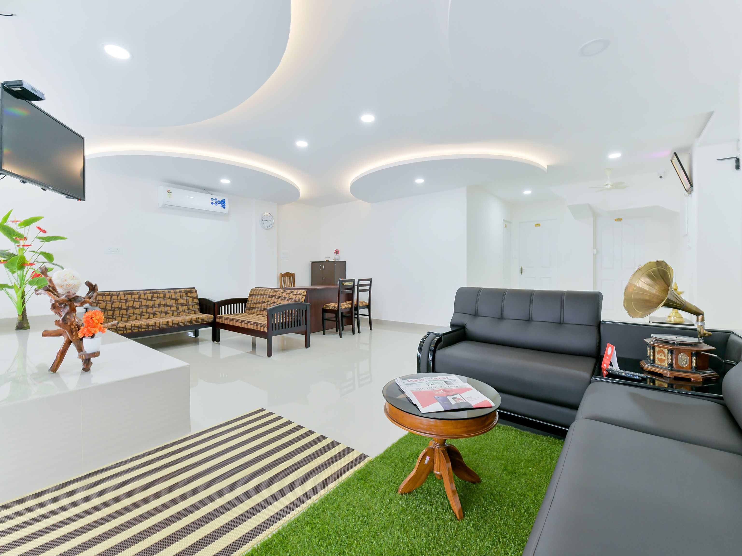 double or twin room | living room