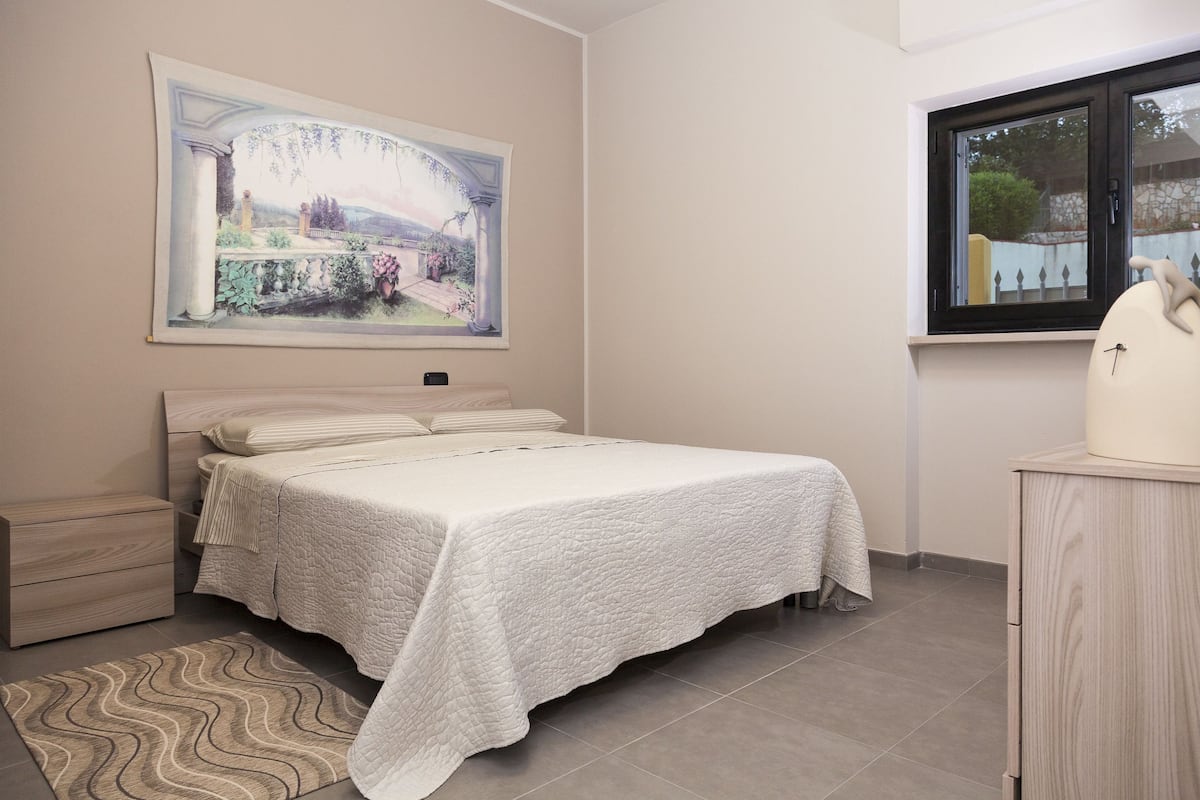 Apartment, 1 Double Bed with Sofa bed, Kitchen | Hypo-allergenic bedding, memory-foam beds, in-room safe