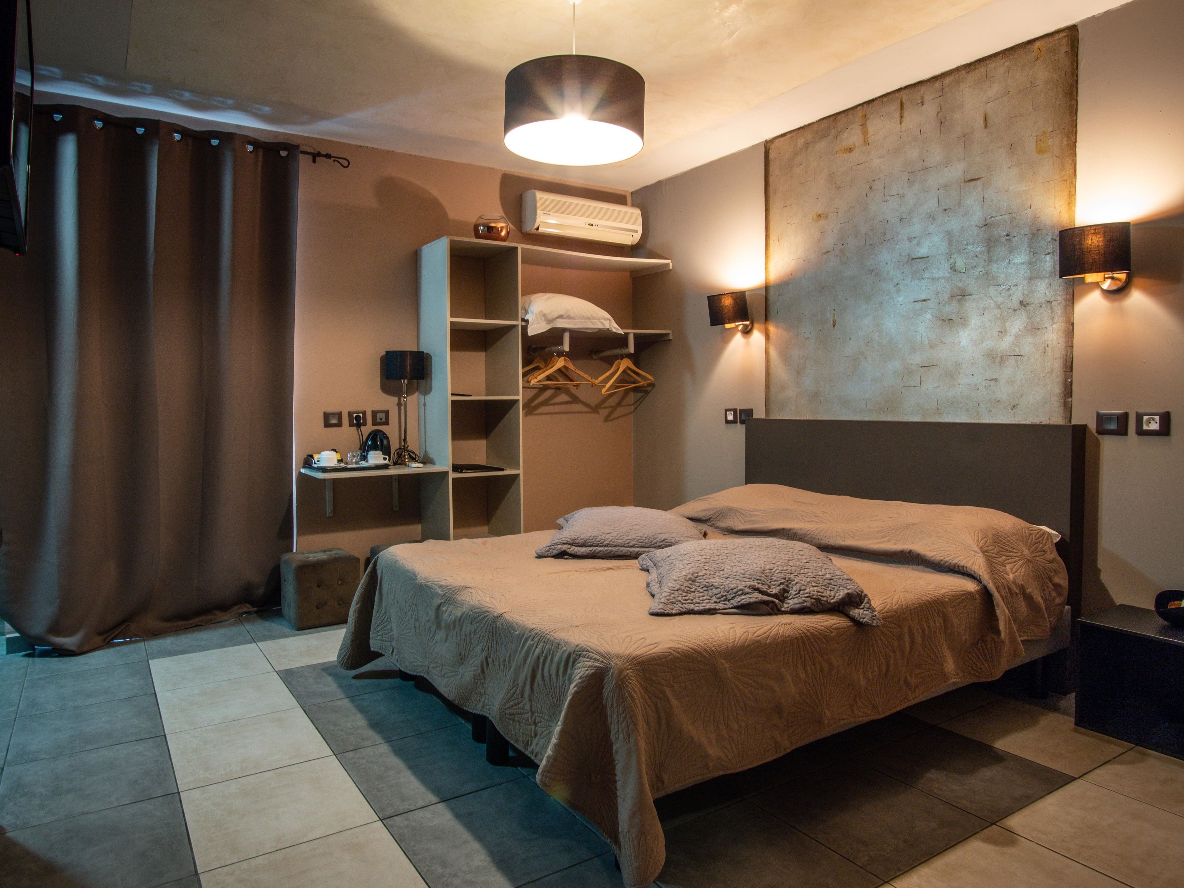 desk, blackout curtains, iron/ironing board, free wifi