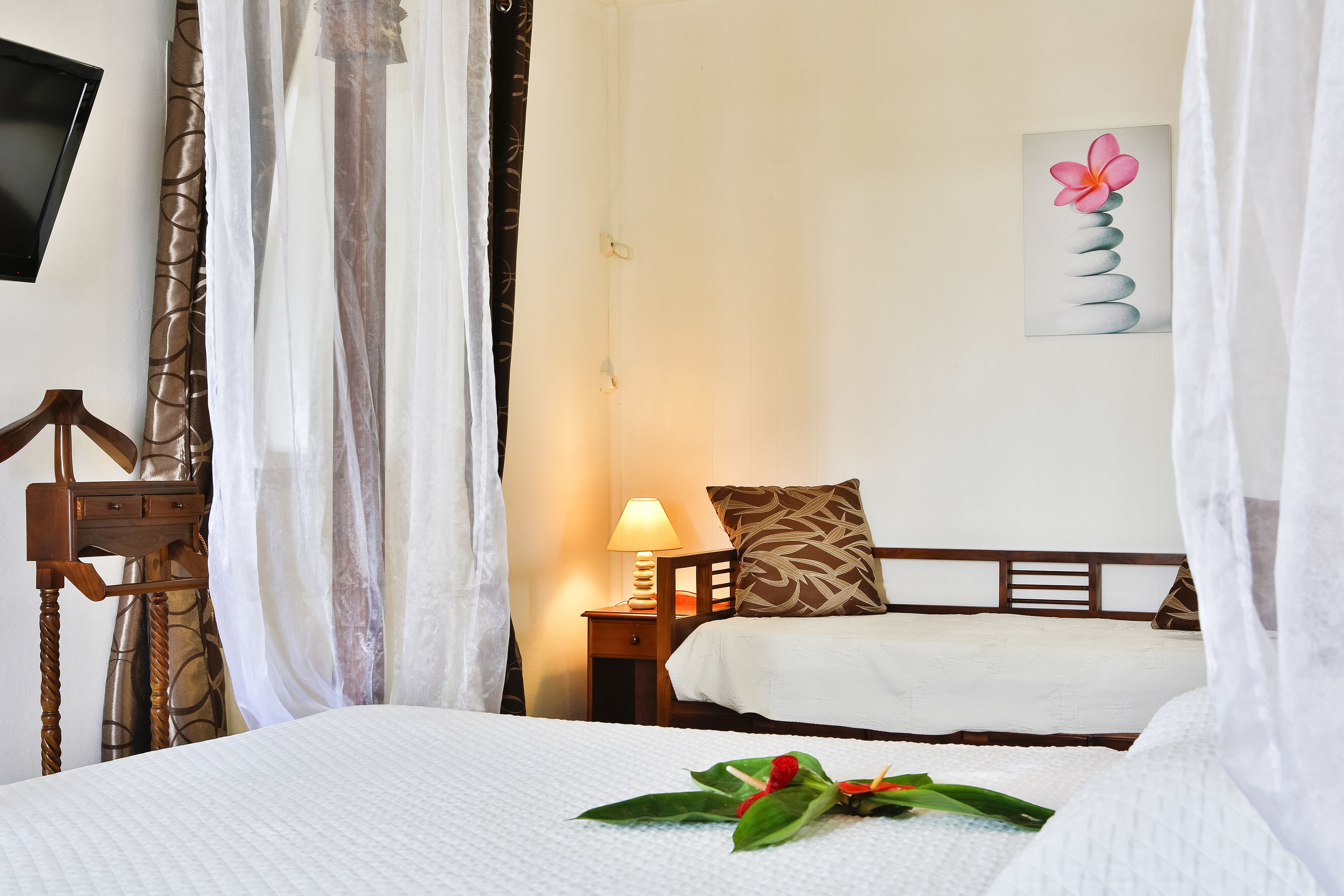 desk, blackout curtains, iron/ironing board, free wifi