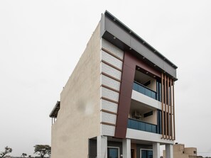 Ngoại thất