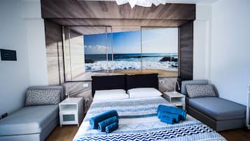 Quadruple Room, Shared Bathroom (External) | Rollaway beds, free WiFi, bed sheets