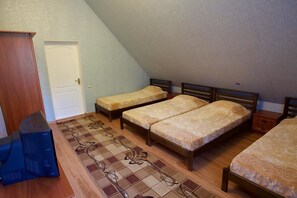 Chambre quadruple Standard, Plusieurs lits | Vue de la chambre