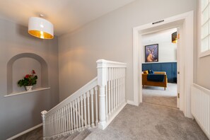 Luxe appartement, privébadkamer, gedeeltelijk uitzicht op zee (Apartment 2C) | Interieur