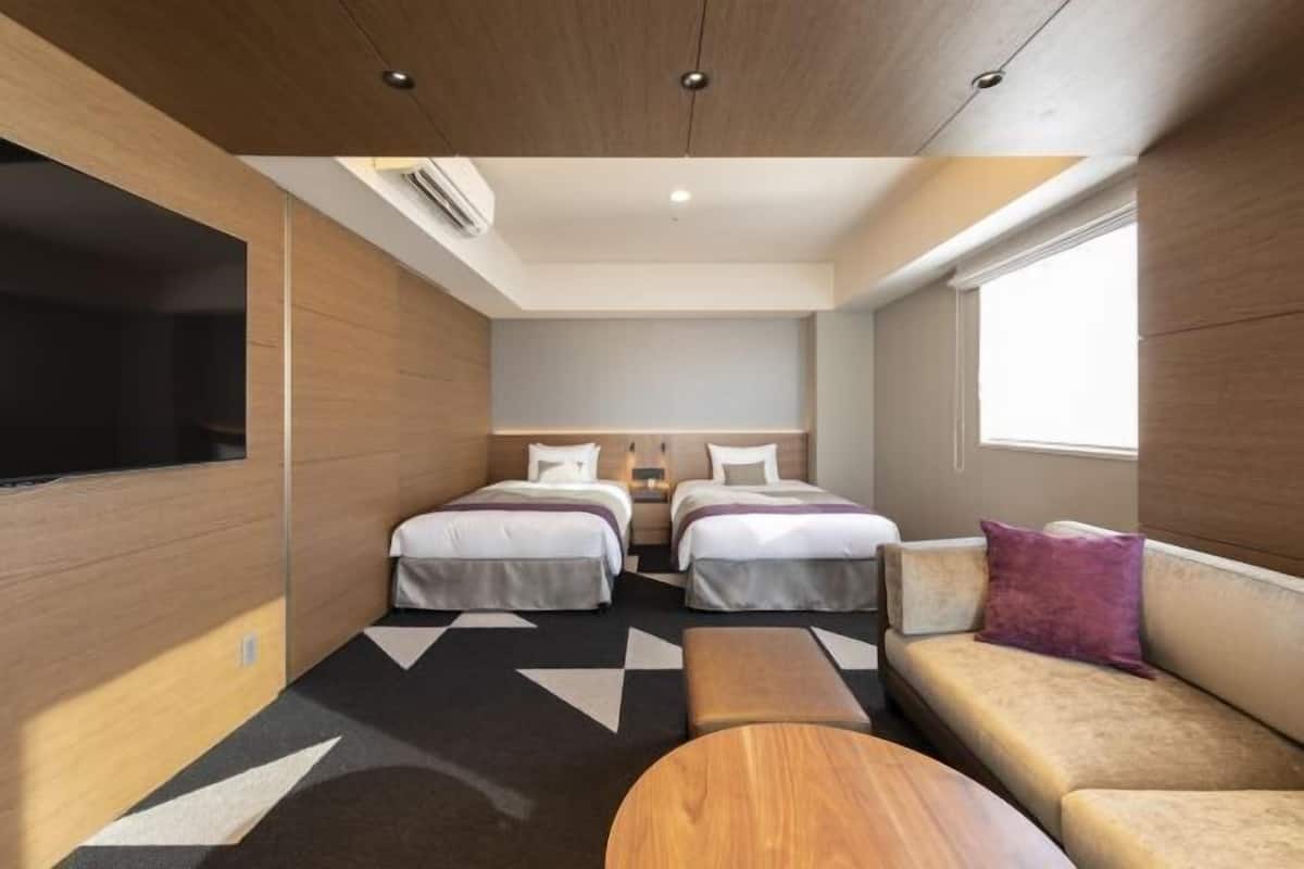 1 bedroom, in-room safe, desk, free WiFi