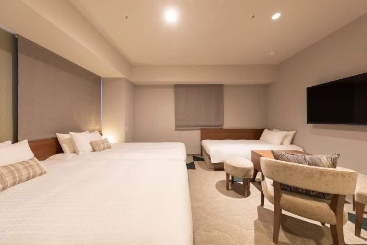 In-room safe, desk, free WiFi, bed sheets