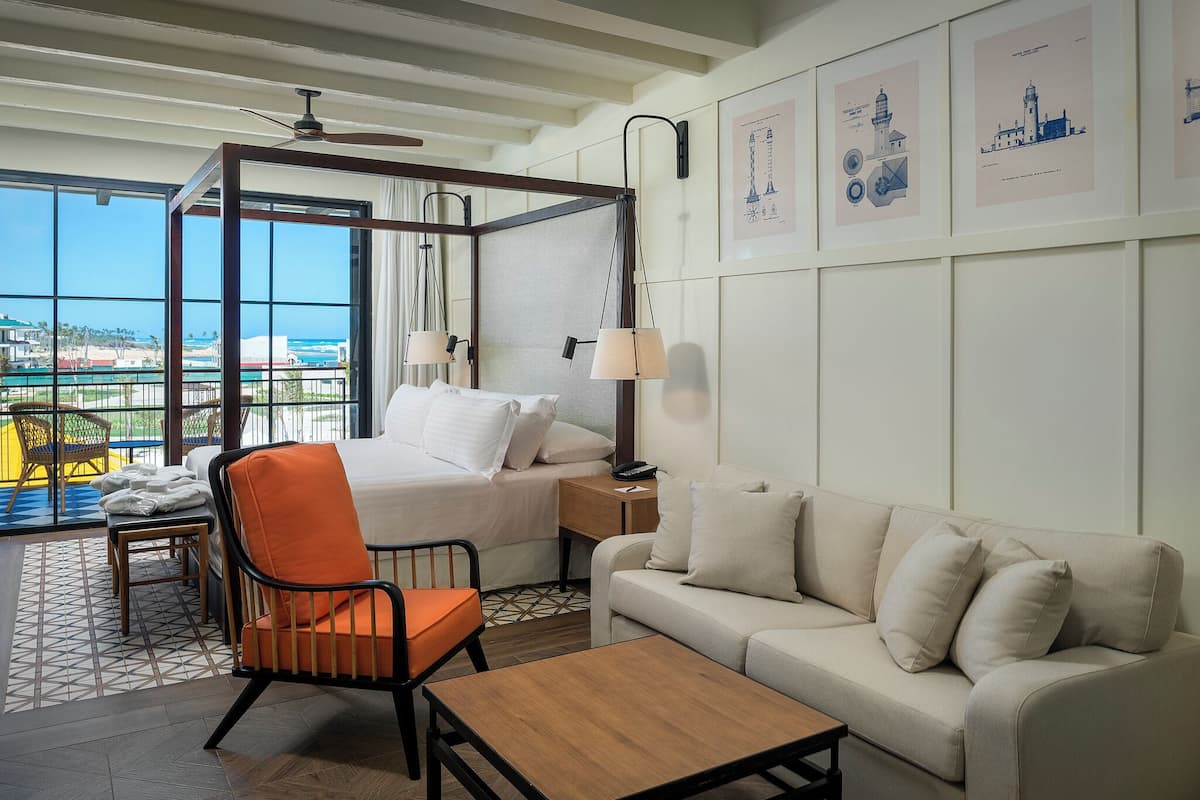 Privilege Junior Suite Rooftop Ocean View | Free minibar, in-room safe, desk, laptop workspace