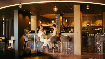 Bar (in der Unterkunft)