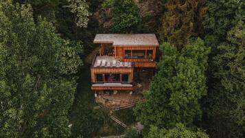 Körperbehandlungen, Hydrotherapie, Warmsteinmassagen