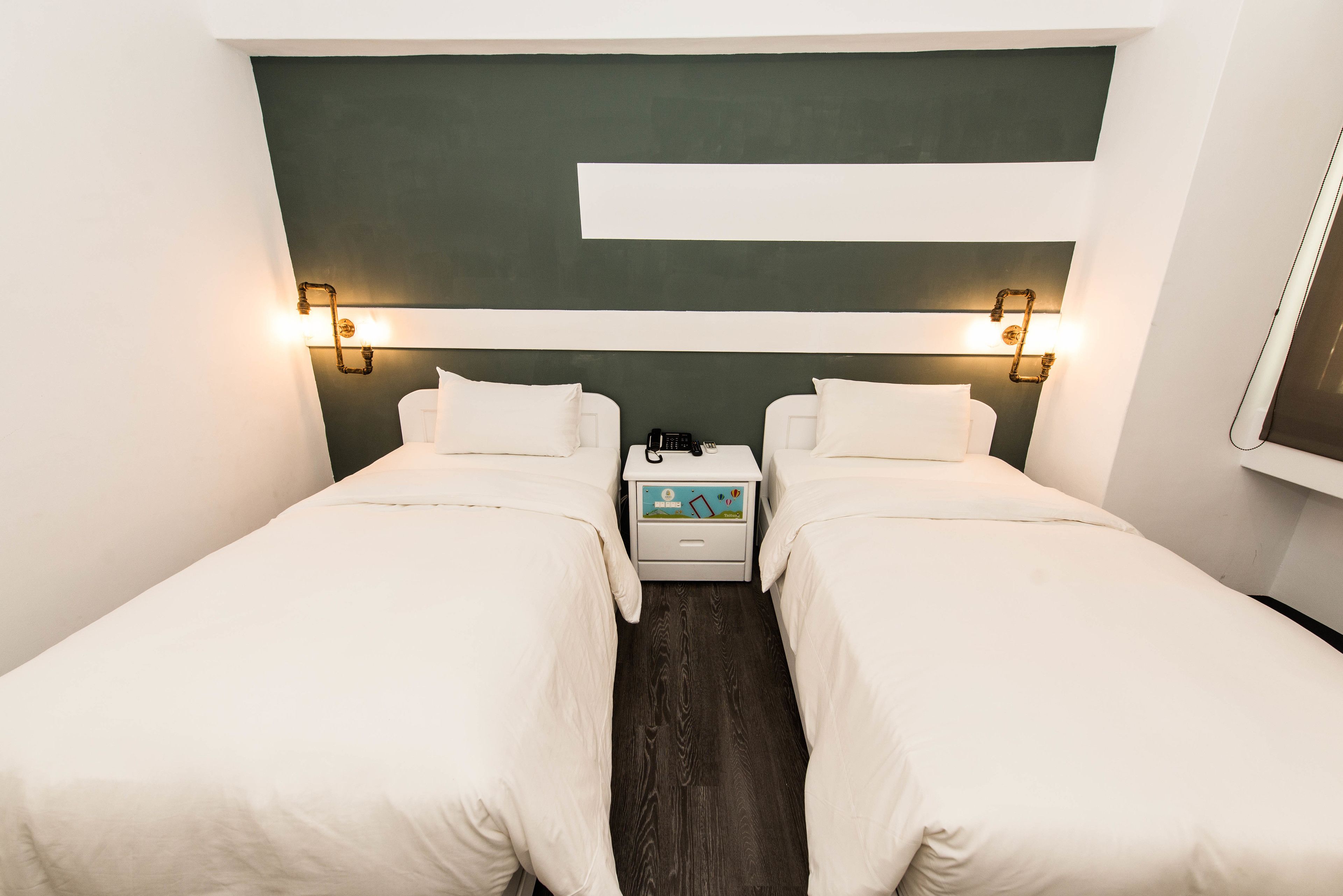 business twin room, 2 single beds | desk, blackout curtains, soundproofing, free wifi