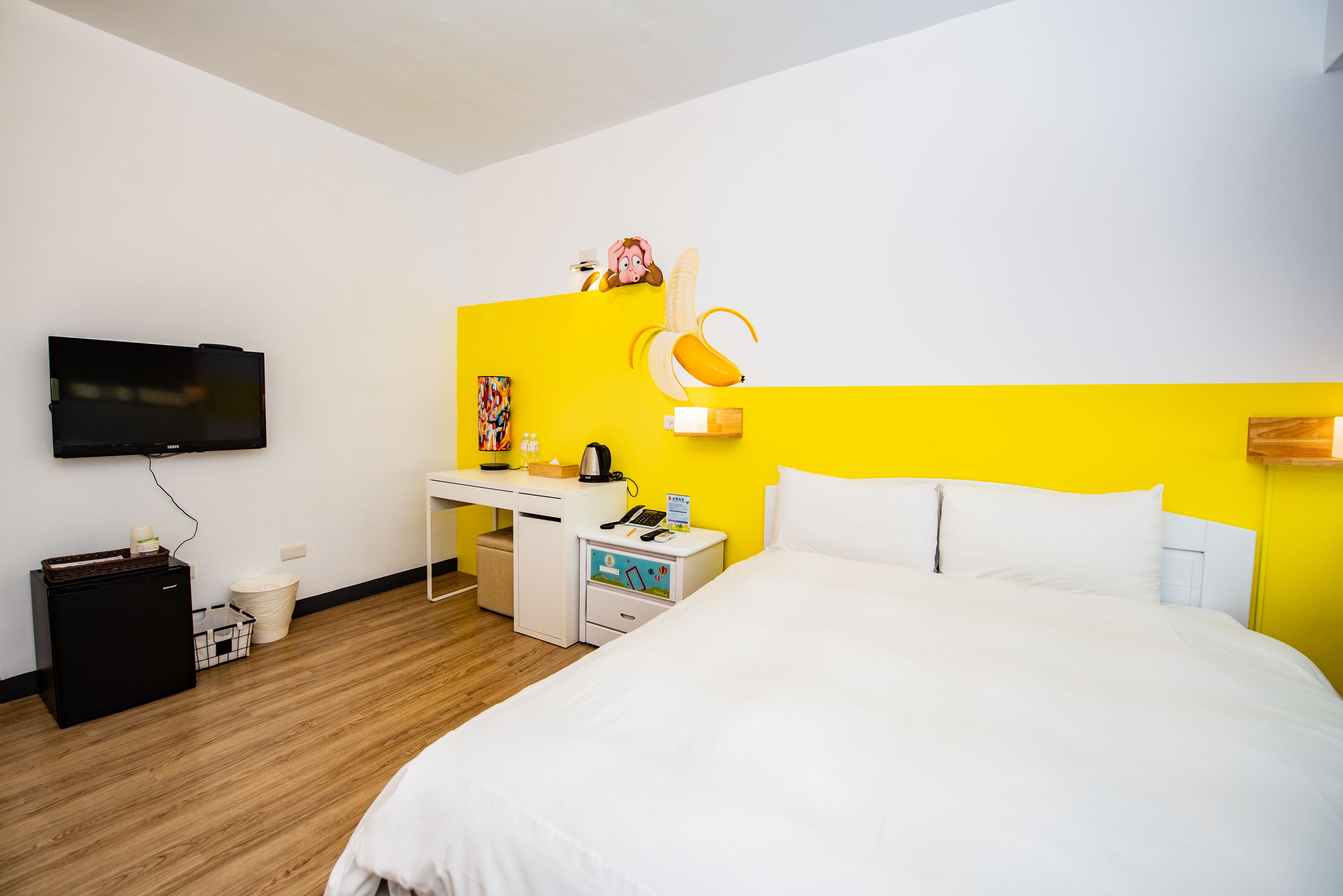 elite double room, 1 double bed | desk, blackout curtains, soundproofing, free wifi