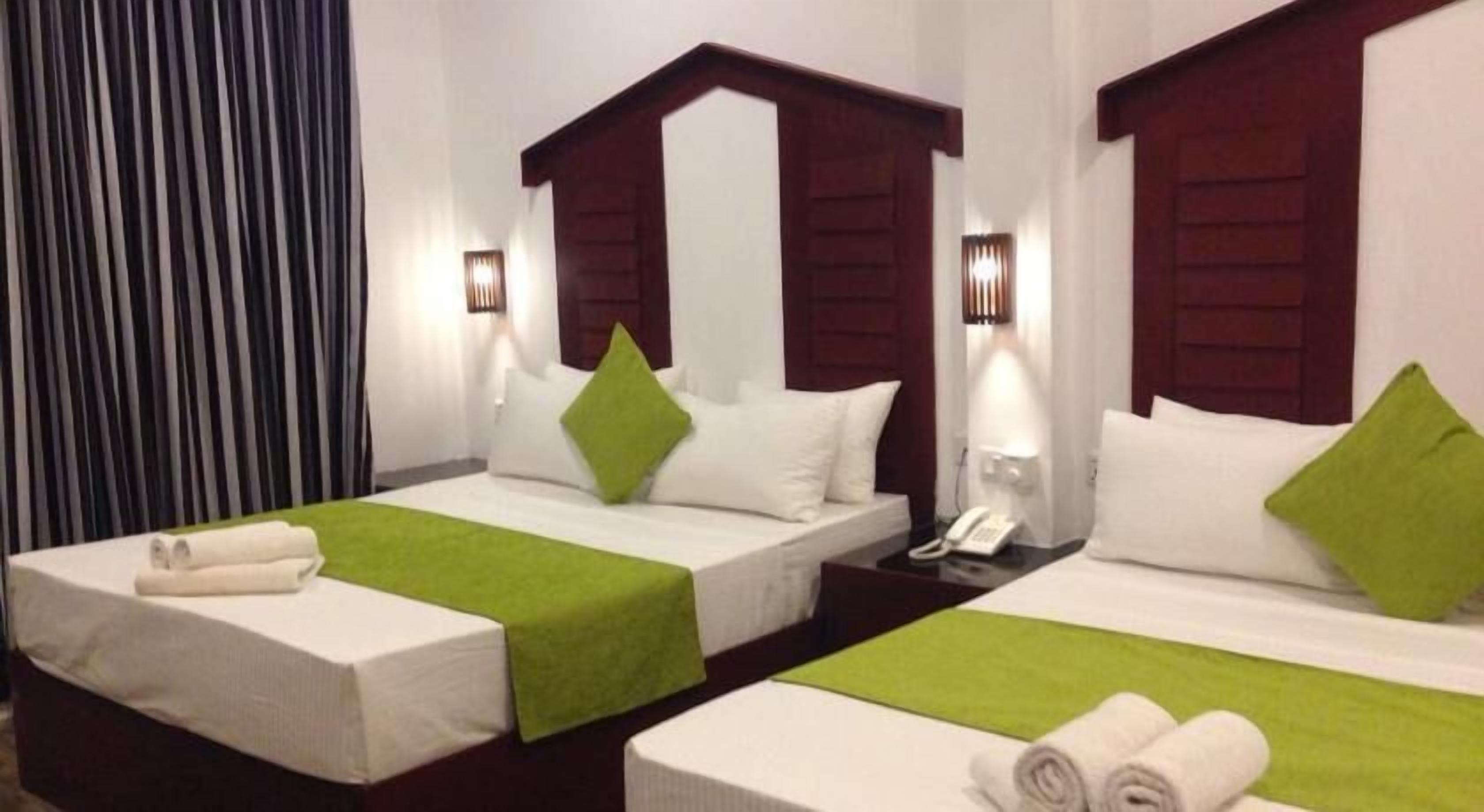 Egyptian cotton sheets, premium bedding, minibar, in-room safe
