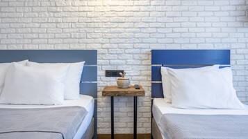 Deluxe Triple Room | 1 bedroom, desk, soundproofing, free WiFi