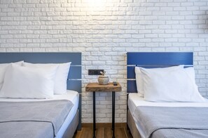 Bureau, chambres insonorisées, Wi-Fi gratuit, draps fournis