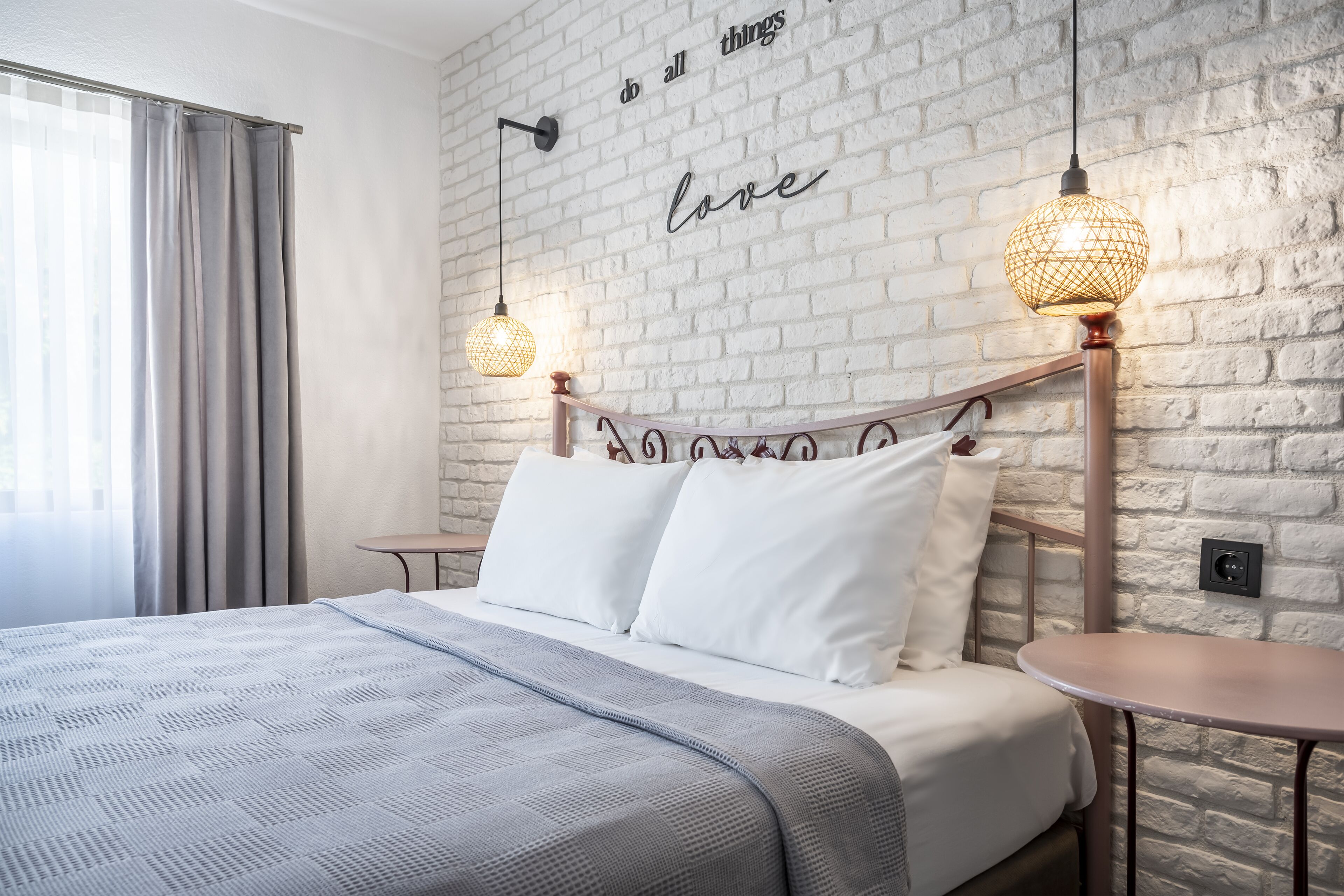 Comfort kamer | Een bureau, geluiddichte muren, gratis wifi, beddengoed