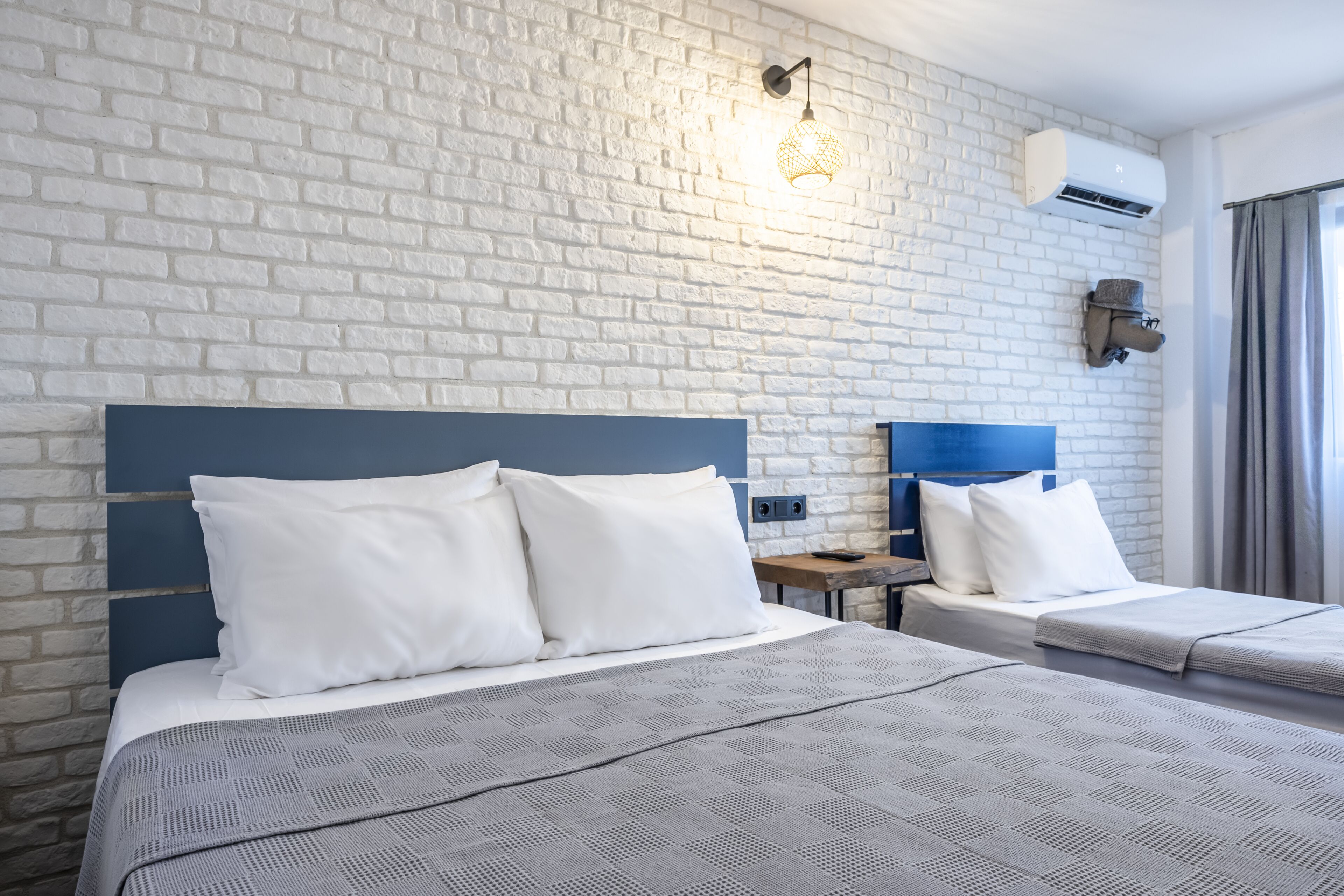 deluxe triple room, 3 single beds | 1 bedroom, desk, soundproofing, free wifi